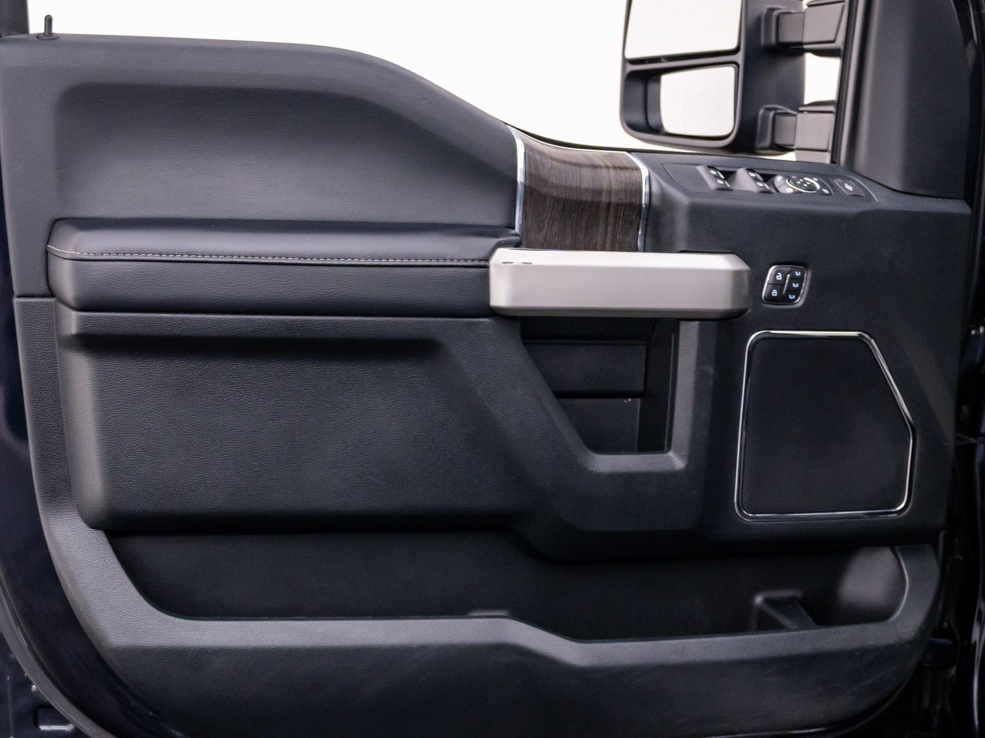 Used 2021 Ford F250 Lariat w/ Lariat Value Package image 15