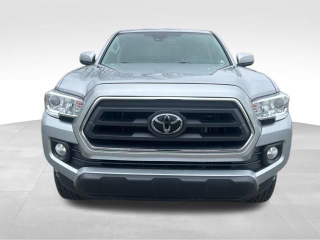 Used 2023 Toyota Tacoma SR5 AWD/4WD image 8