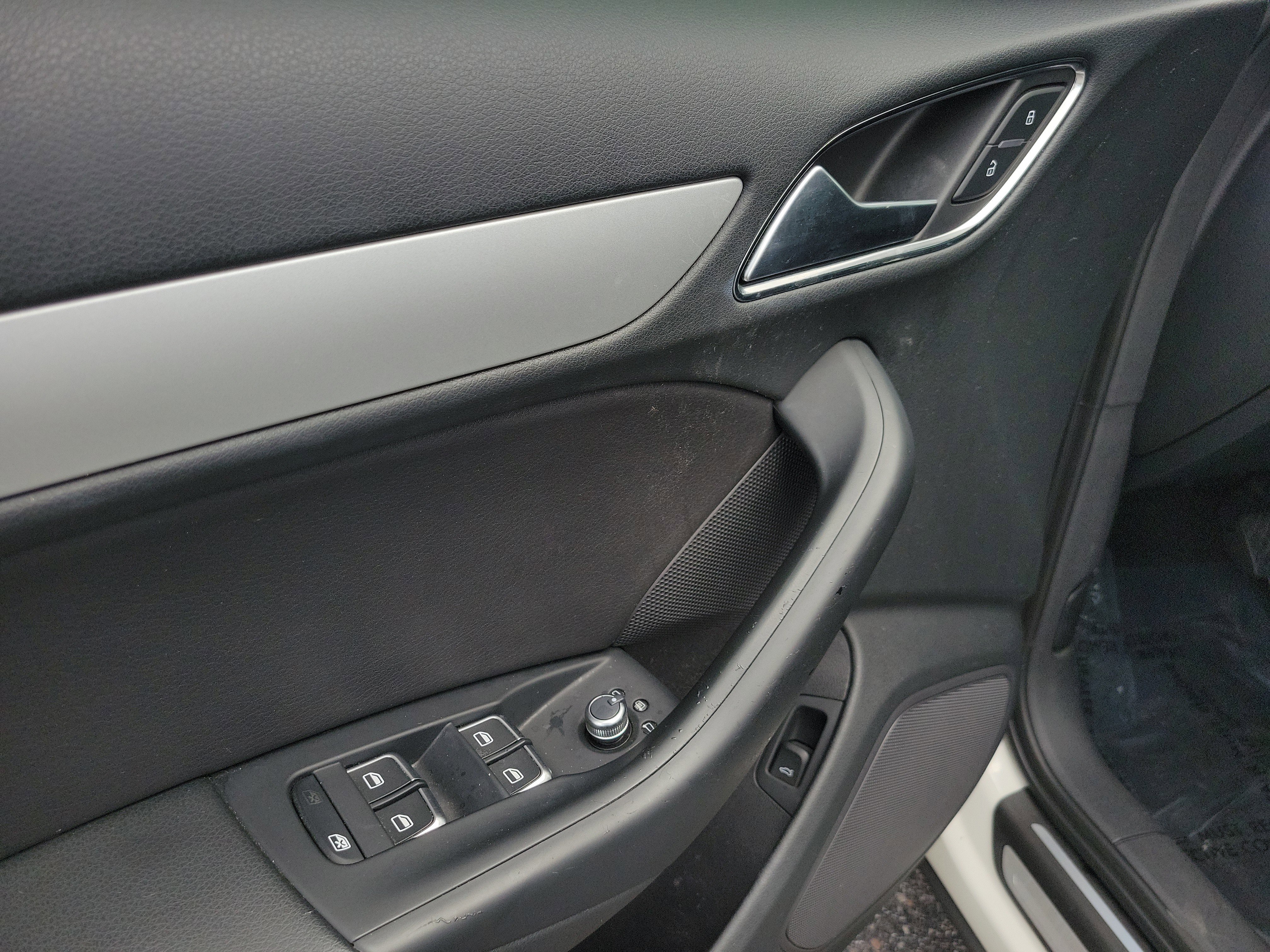 Used 2018 Audi Q3 2.0T Premium image 19