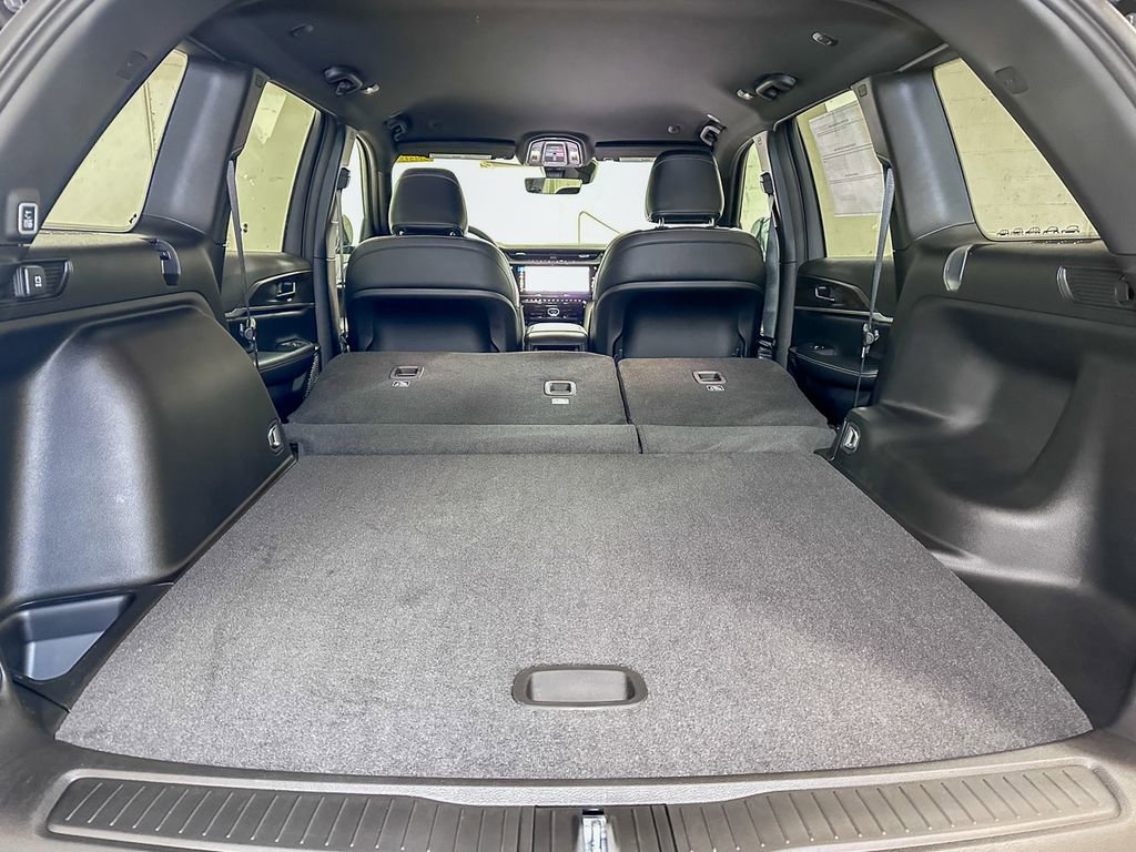New 2026 Jeep Grand Cherokee Altitude image 15