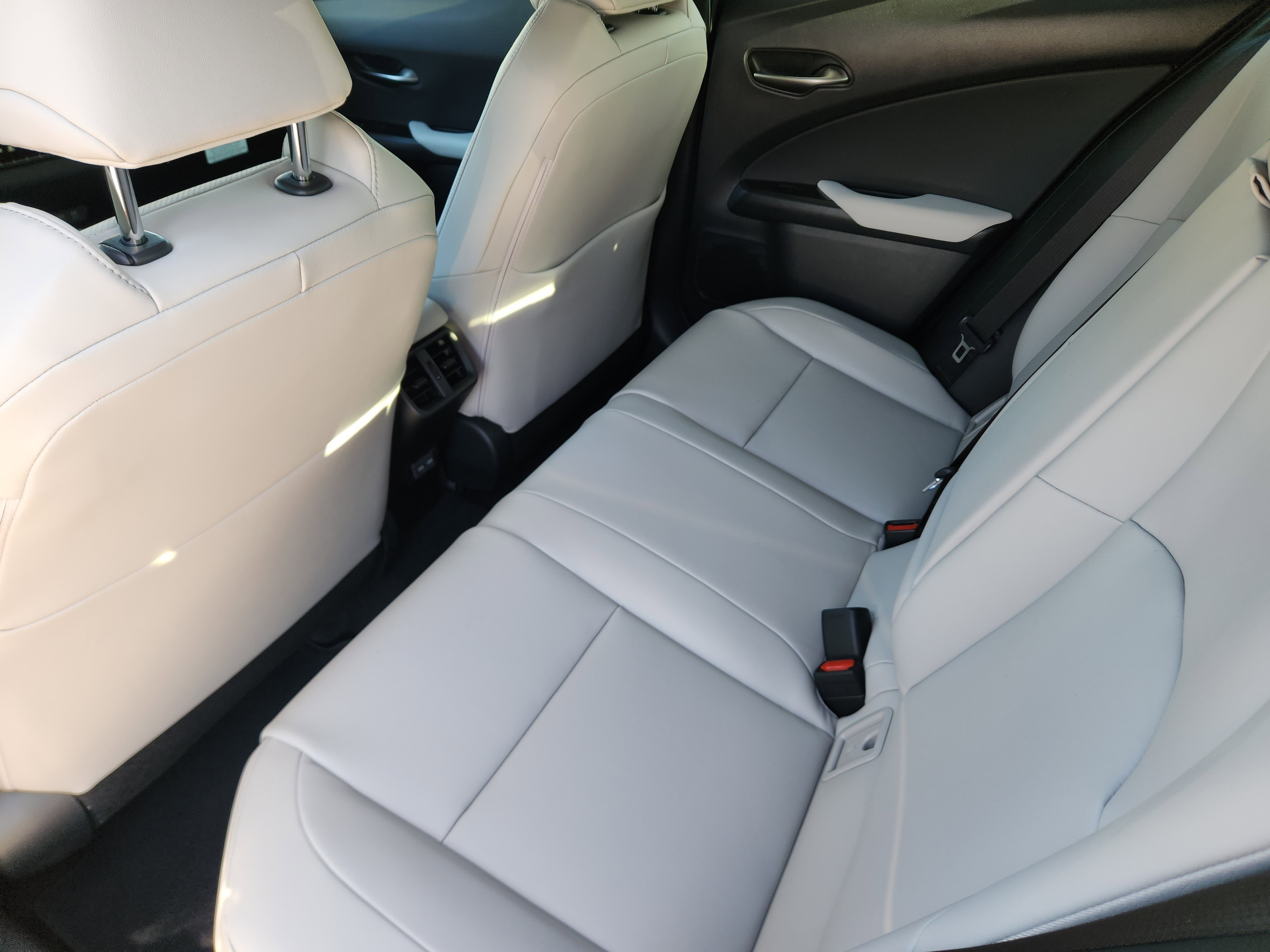 New 2026 Lexus UX 300h 300h F SPORT Design image 20