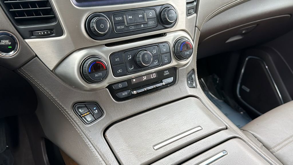 Used 2019 GMC Yukon Denali w/ Denali Ultimate Package AWD/4WD image 31