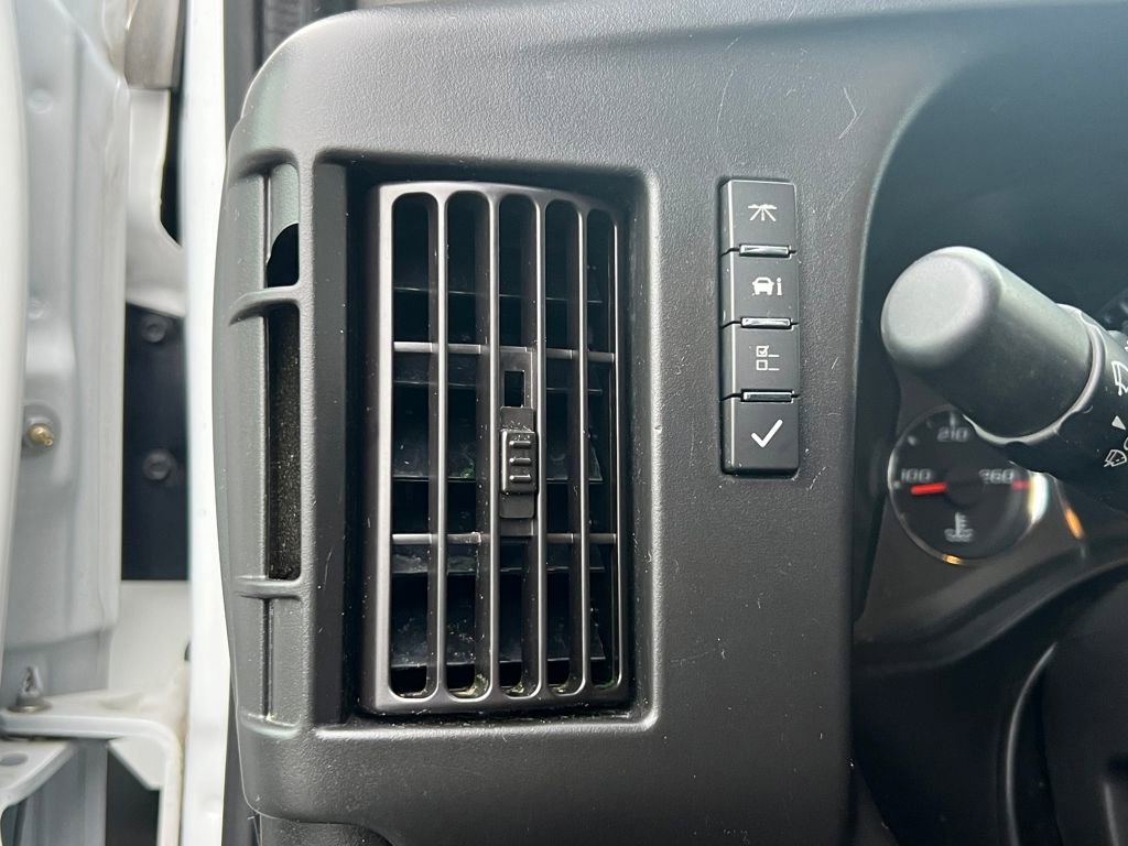 Used 2024 Chevrolet Express 2500 Work Van w/ Driver Convenience Package image 21