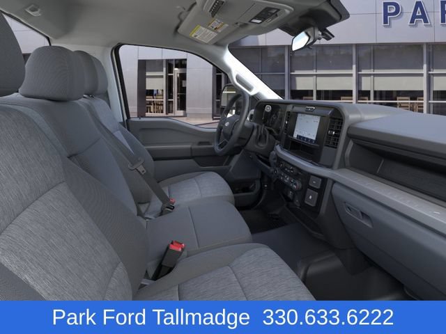 New 2025 Ford F550 4x4 Regular Cab Super Duty image 11