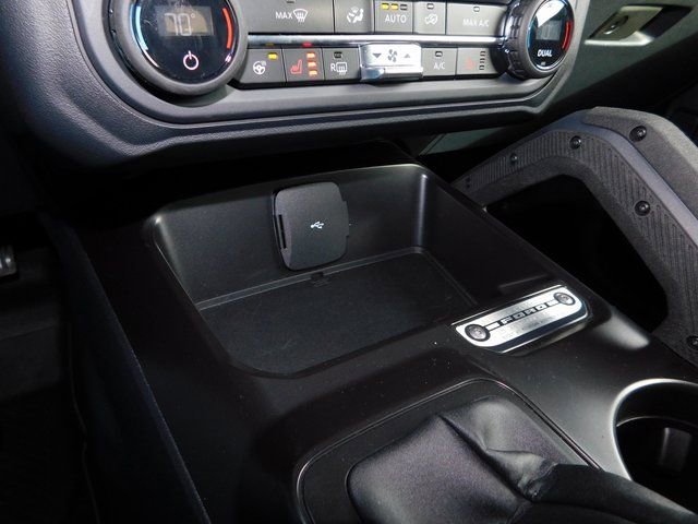 Used 2025 Ford Bronco Badlands image 35