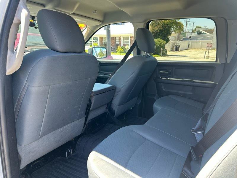Used 2017 RAM 2500 Tradesman w/ Chrome Appearance Group RWD image 14