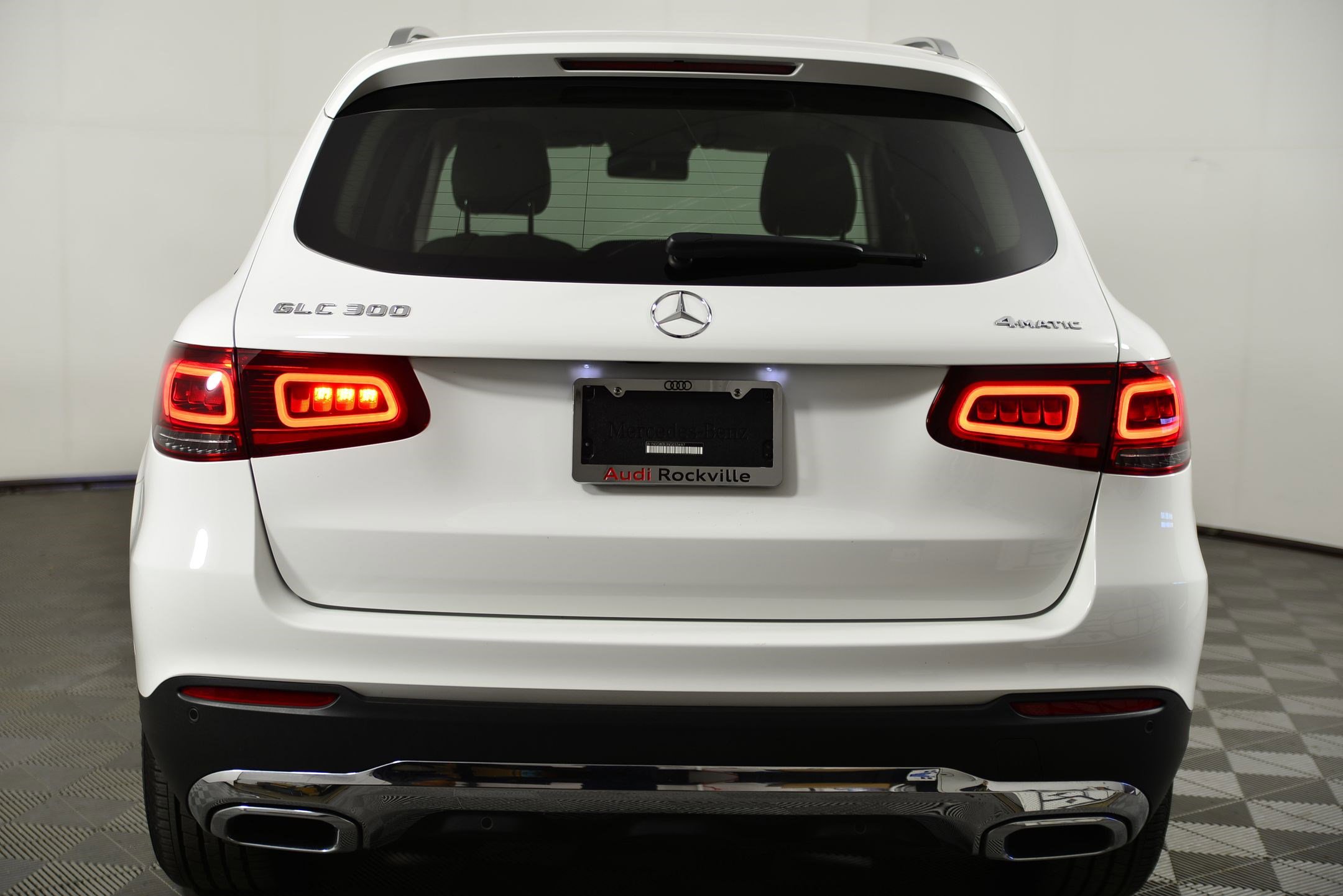 Used 2022 Mercedes-Benz GLC 300 4MATIC image 8