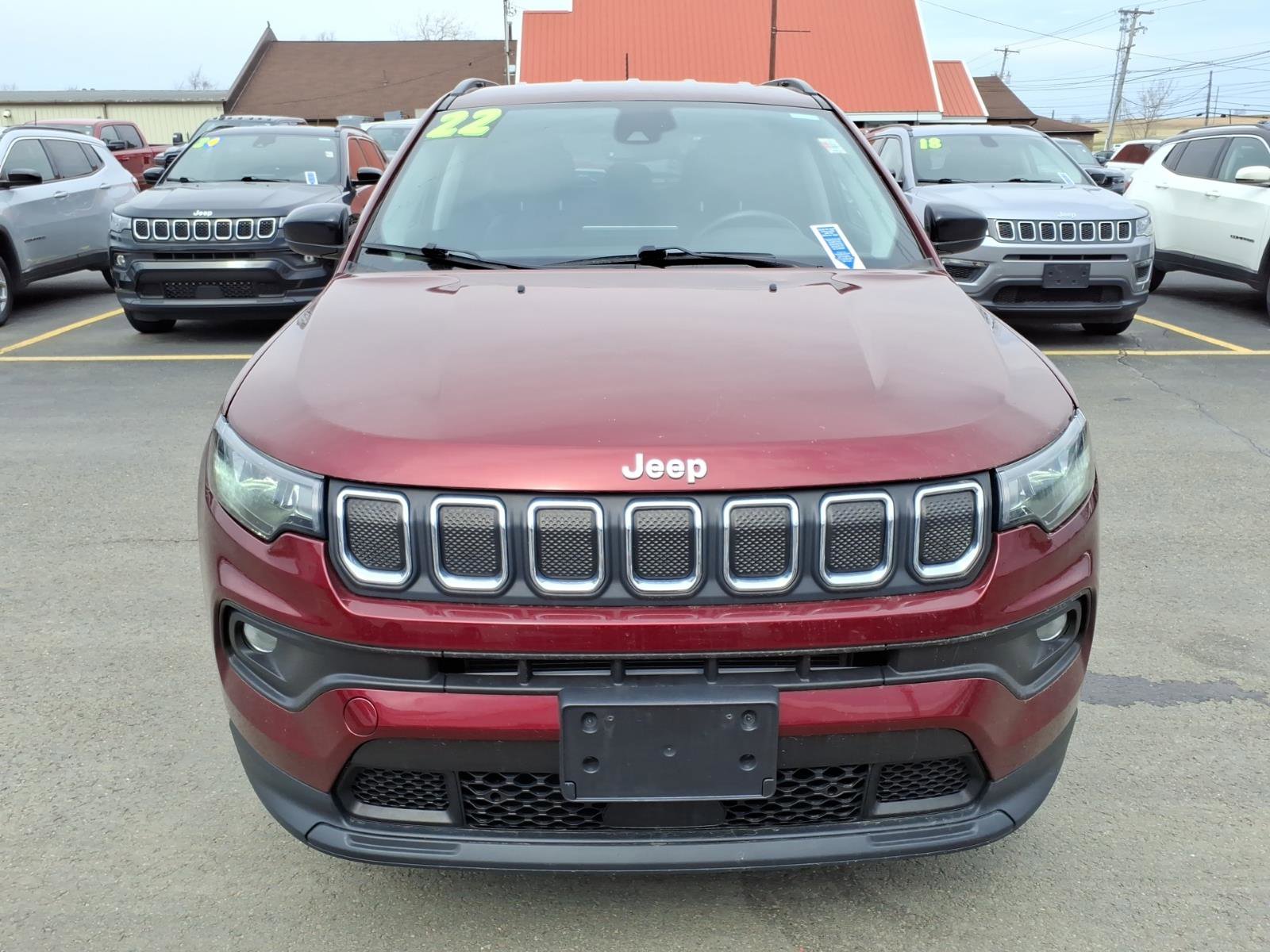 Used 2022 Jeep Compass Latitude w/ Convenience Group image 2