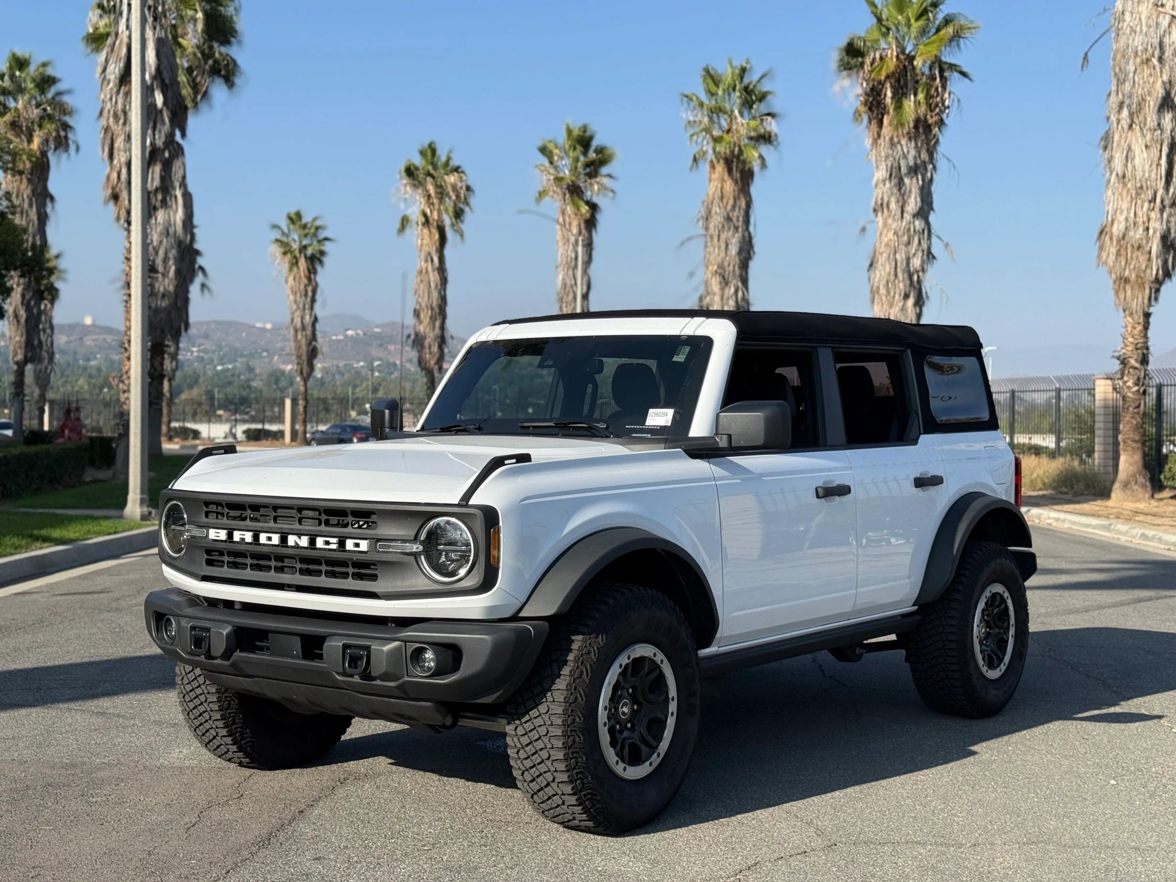 Used 2024 Ford Bronco Black Diamond w/ Sasquatch Package