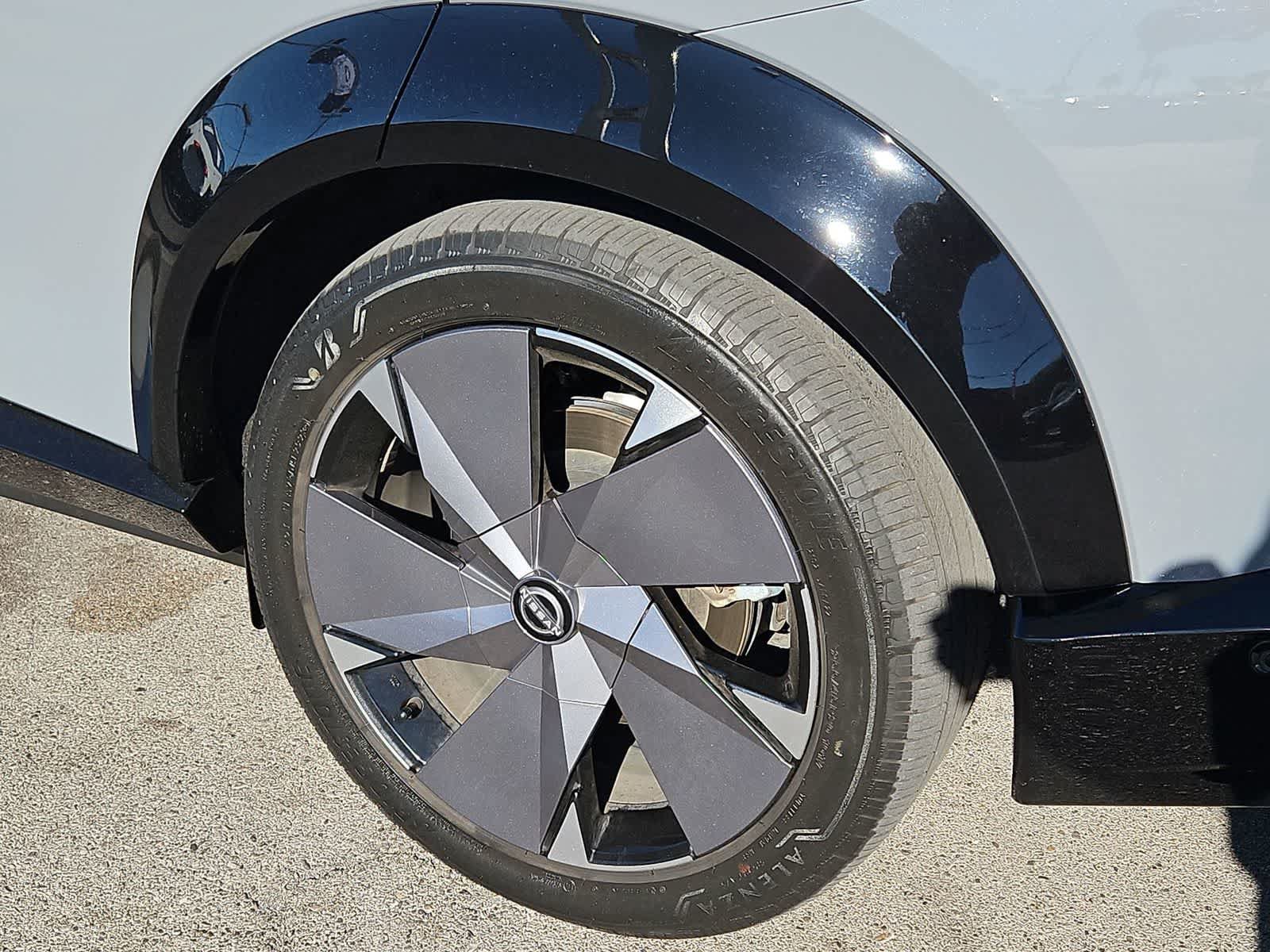 Used 2023 Nissan Ariya AWD/4WD image 14