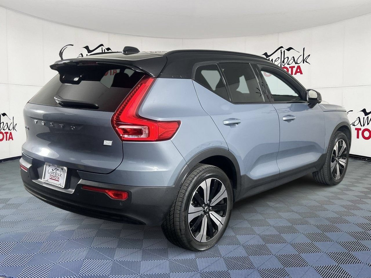 Used 2023 Volvo XC40 Recharge Plus AWD/4WD image 8