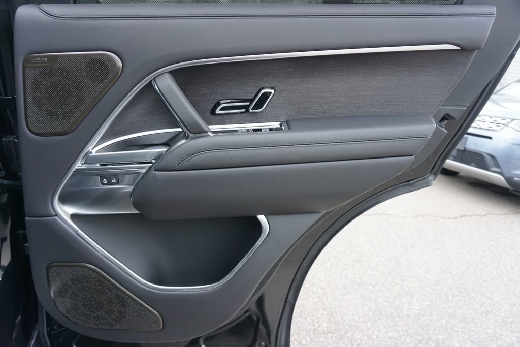 New 2025 Land Rover Range Rover Autobiography image 25