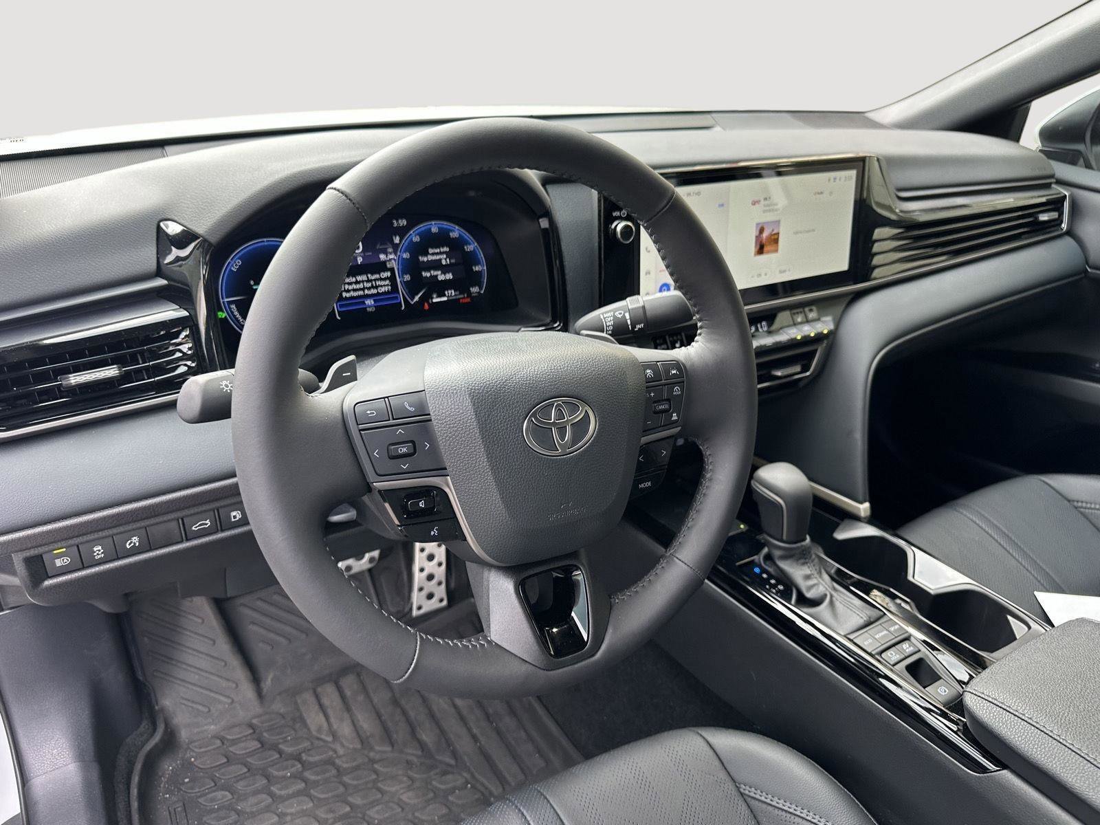 Used 2026 Toyota Camry XSE FWD image 11