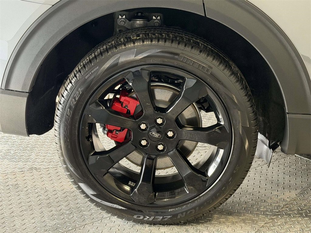Used 2024 Ford Explorer ST w/ Equipment Group 401A image 8