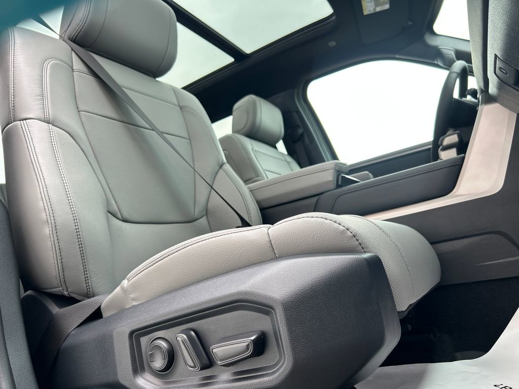 New 2026 Toyota Tundra Limited image 31