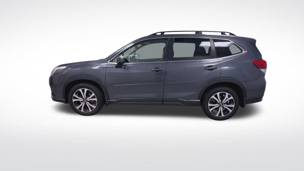 Used 2023 Subaru Forester Limited AWD/4WD image 5