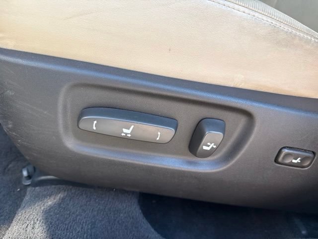 Used 2010 Lexus HS 250h w/ Preferred Accessory Package FWD image 12