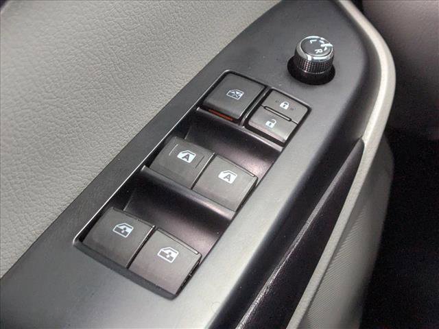 Used 2016 Toyota Highlander XLE image 28