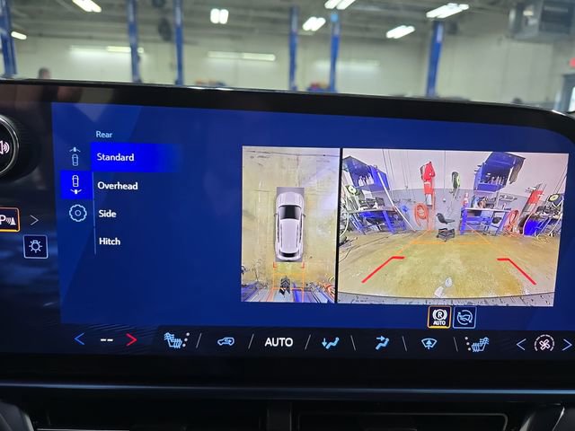 New 2026 Chevrolet Equinox EV LT image 25