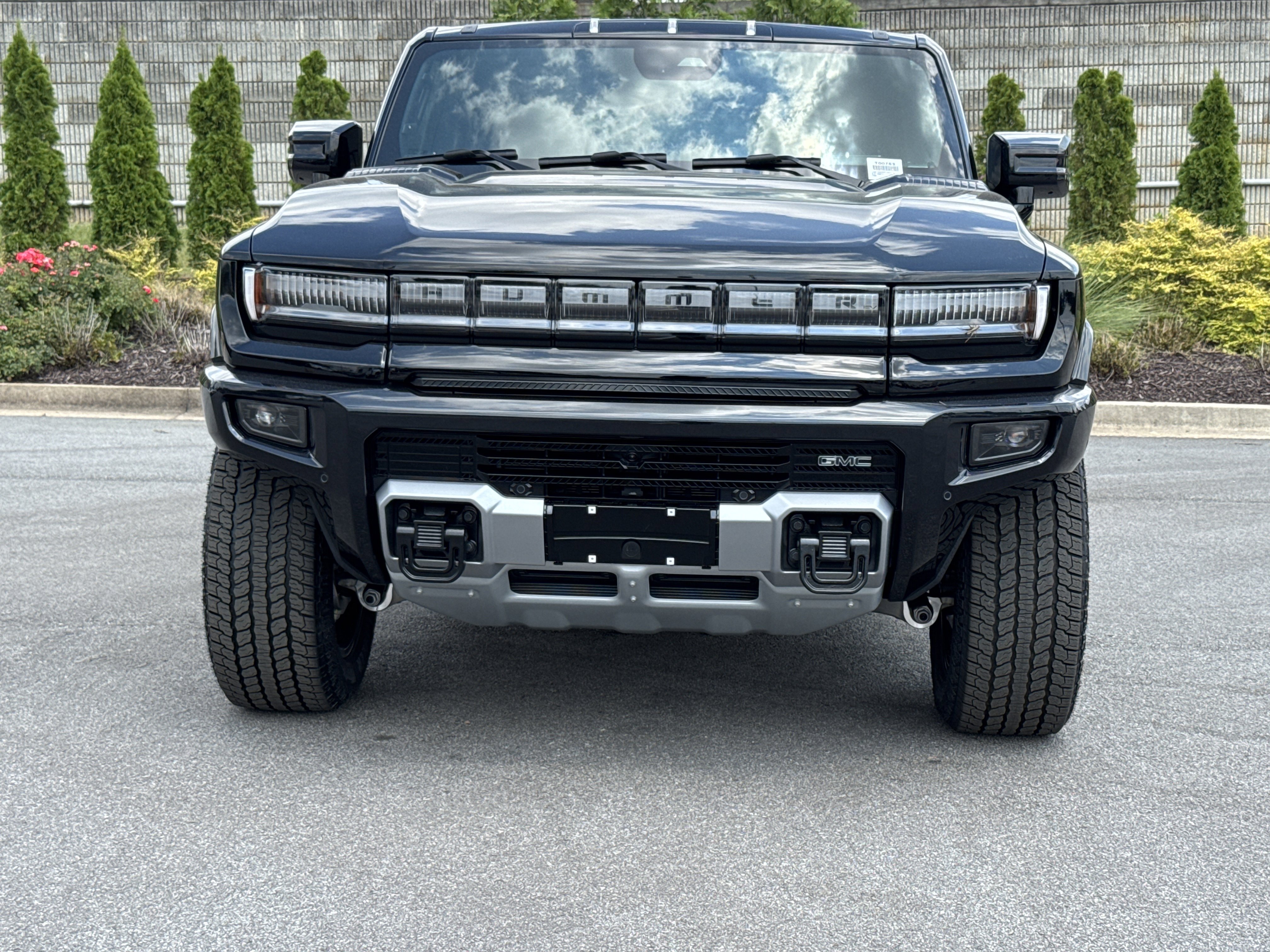 New 2026 GMC Hummer EV SUV image 3