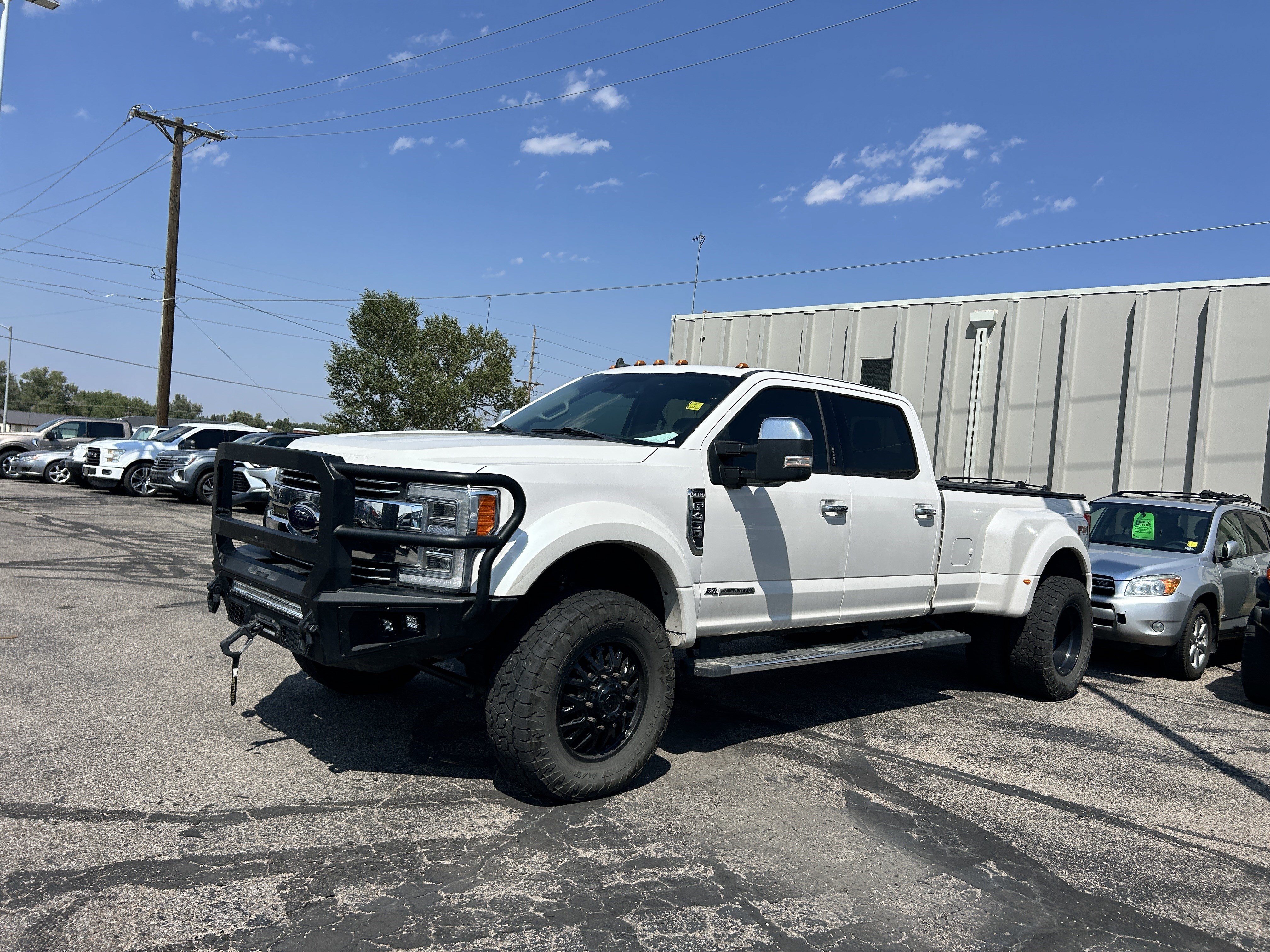 Certified 2019 Ford F450 Lariat w/ Lariat Ultimate Package AWD/4WD image 16