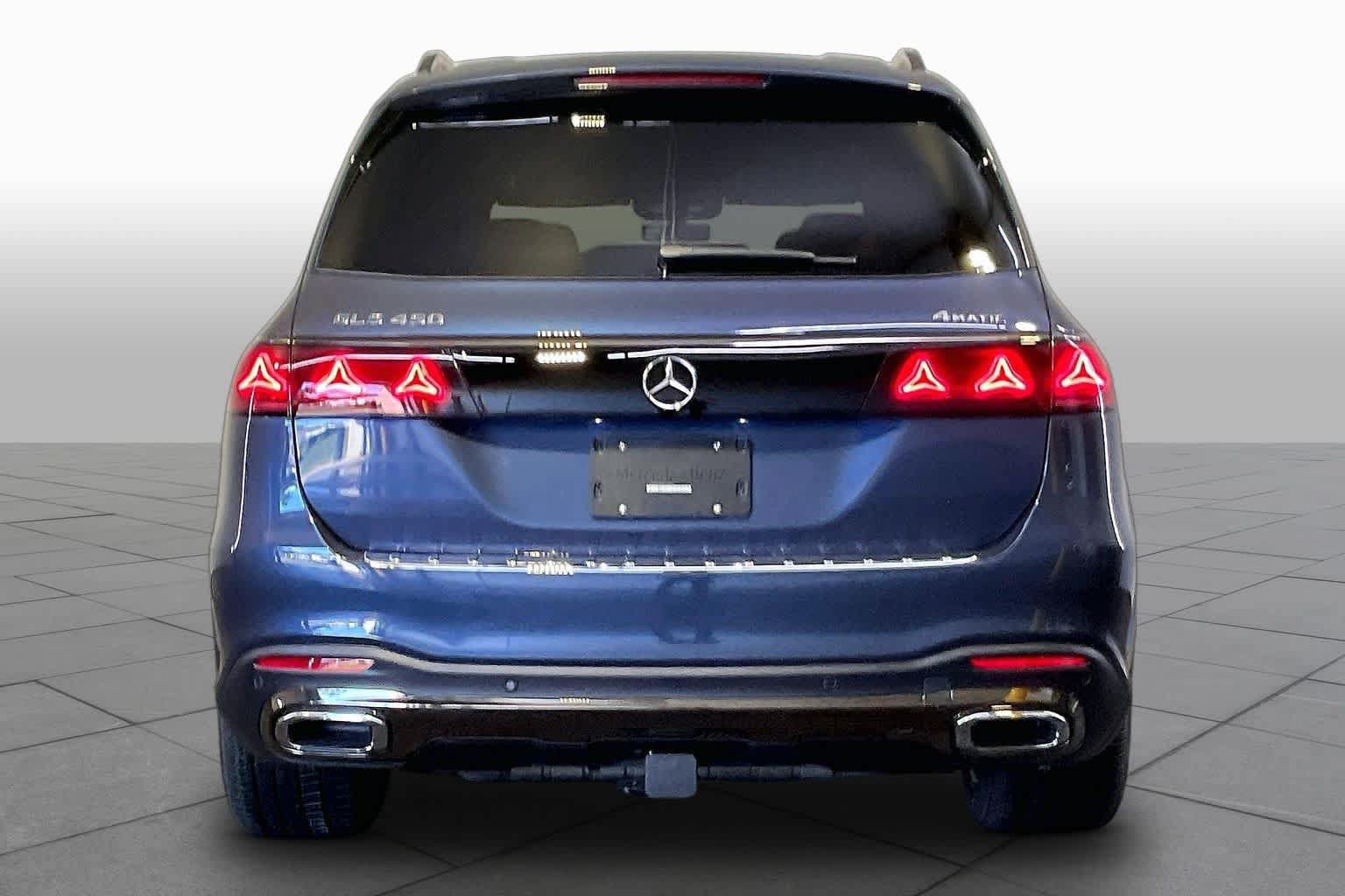 New 2027 Mercedes-Benz GLS 450 4MATIC image 4
