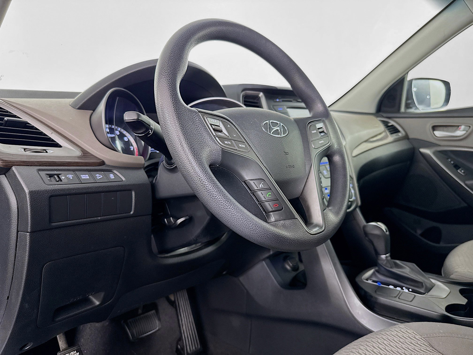 Used 2017 Hyundai Santa Fe Sport image 22