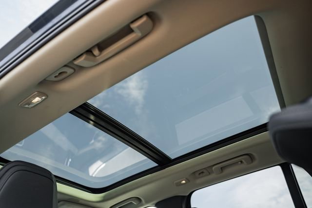 Used 2025 Volvo XC90 B6 Plus image 34