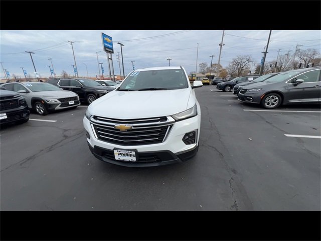 Certified 2023 Chevrolet Traverse LT image 3