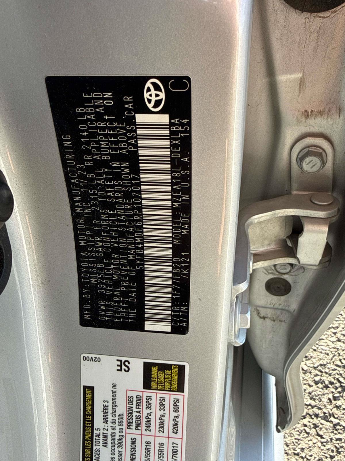 Used 2024 Toyota Corolla LE FWD image 27
