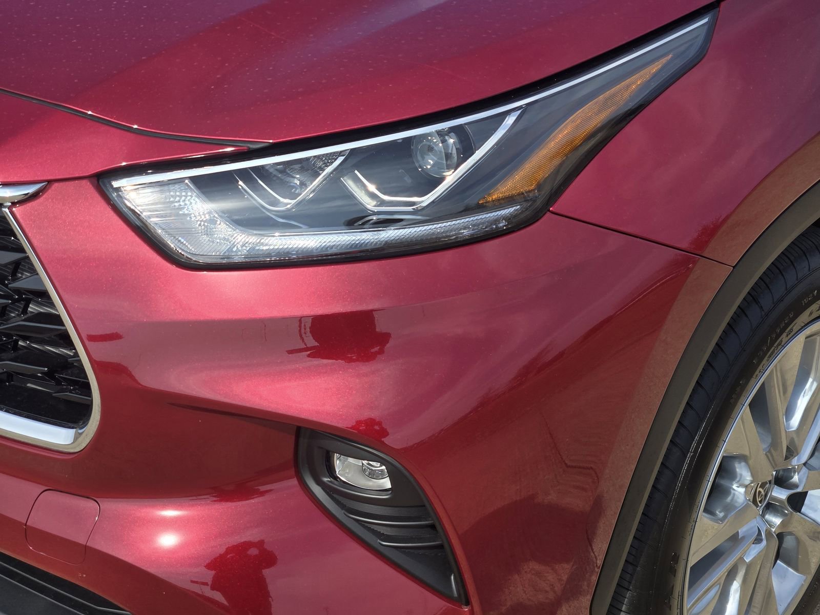 New 2026 Toyota Highlander Limited image 9