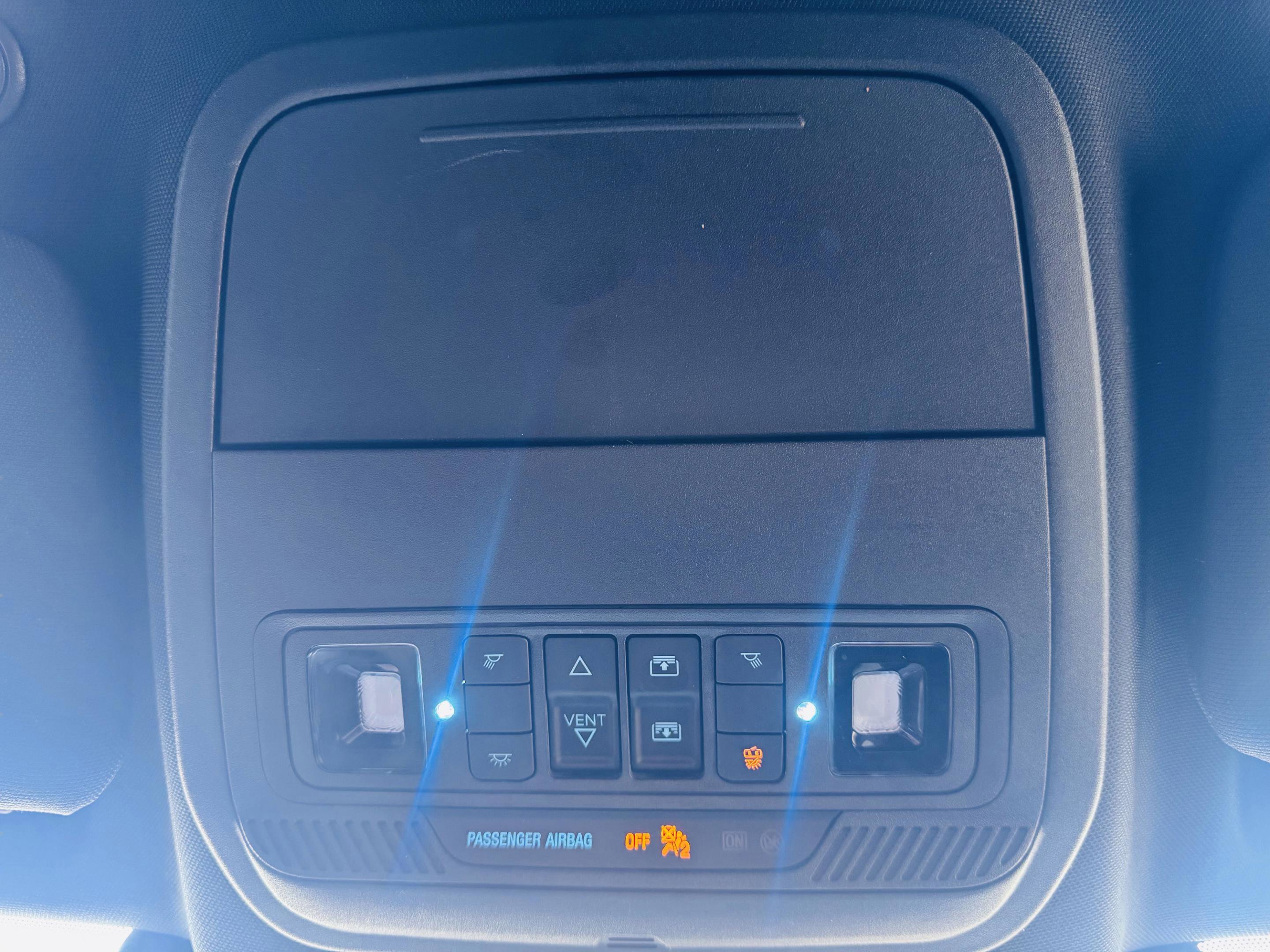 Used 2020 Ford Explorer Limited w/ Class III Trailer Tow Package image 22