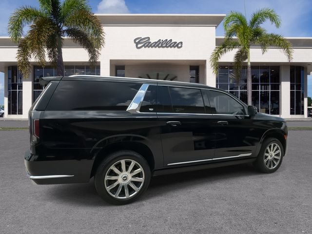 Certified 2024 Cadillac Escalade ESV Premium Luxury Platinum AWD/4WD image 15