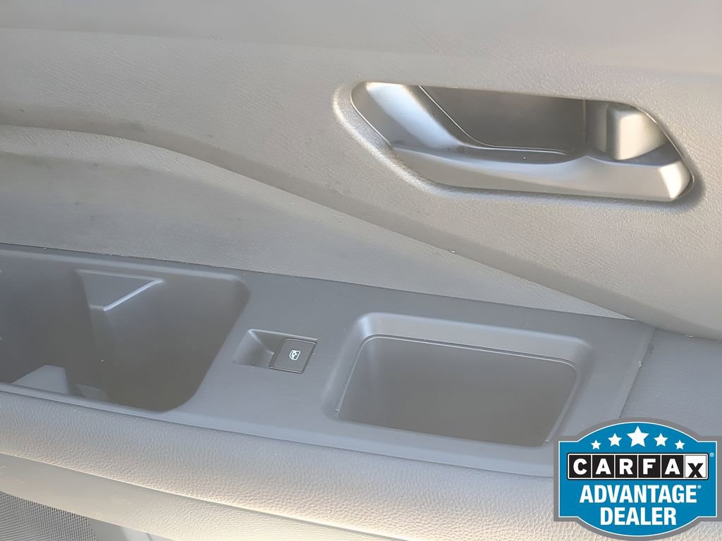 Used 2025 Nissan Pathfinder SV image 49