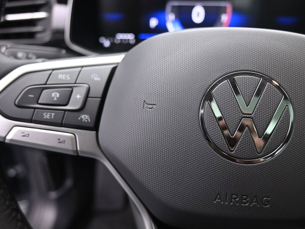 New 2026 Volkswagen Jetta SE FWD image 15