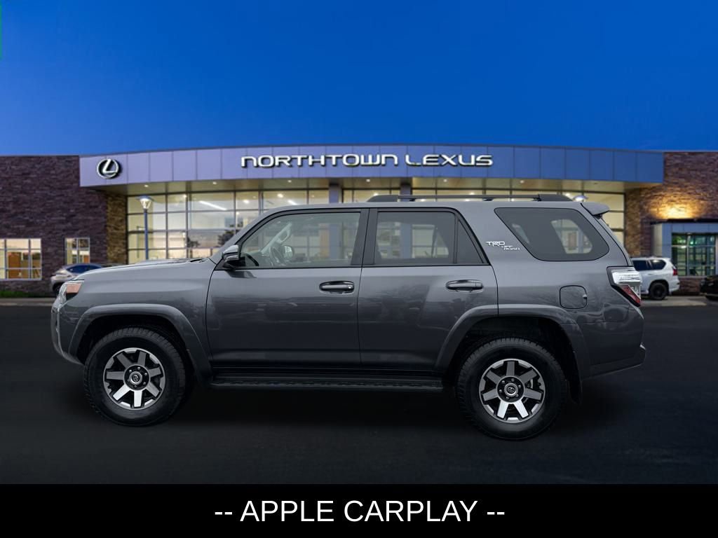 Used 2022 Toyota 4Runner TRD Off-Road Premium image 2