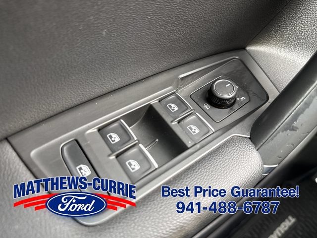 Used 2020 Volkswagen Tiguan SEL FWD image 23