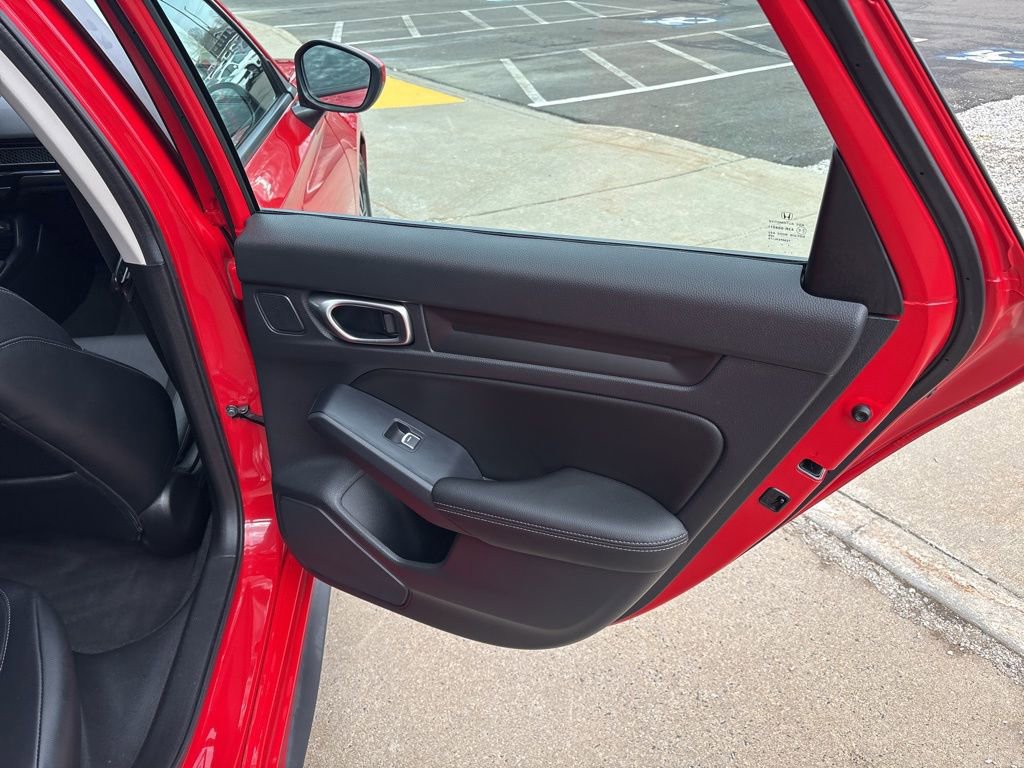 Used 2024 Honda Civic EX-L image 9