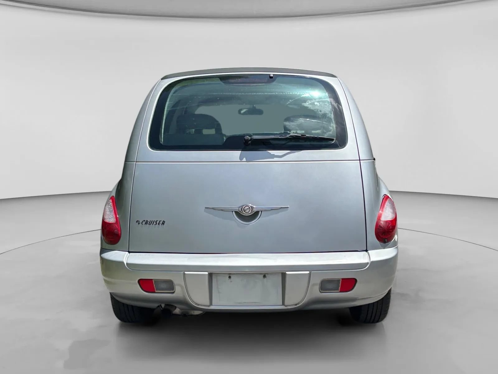 Used 2009 Chrysler PT Cruiser FWD image 4