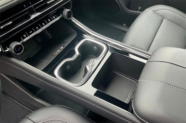 New 2026 Chevrolet Traverse LT w/ Enhanced Driving Package image 23