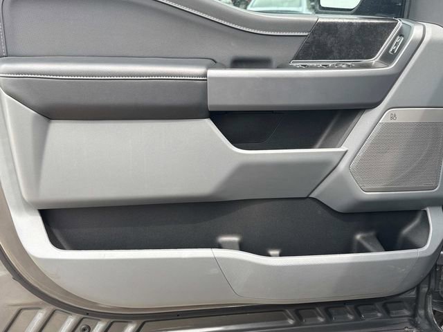 Used 2025 Ford F150 Lightning Flash image 26