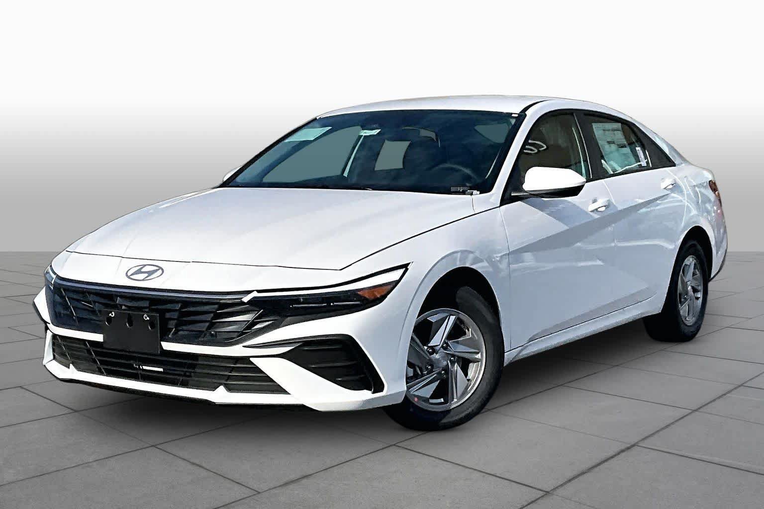 New 2026 Hyundai Elantra SE