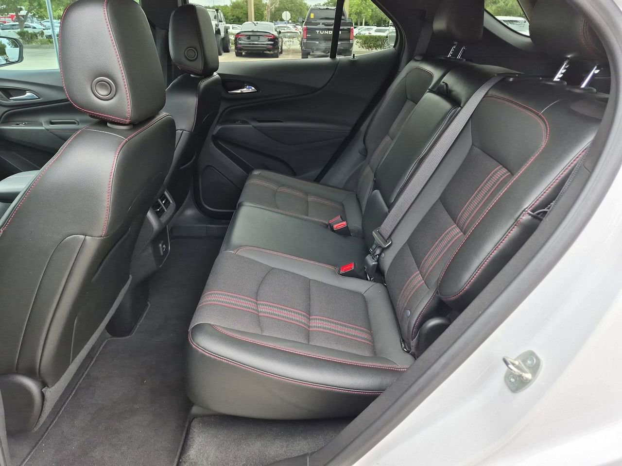 Used 2023 Chevrolet Equinox RS FWD image 21