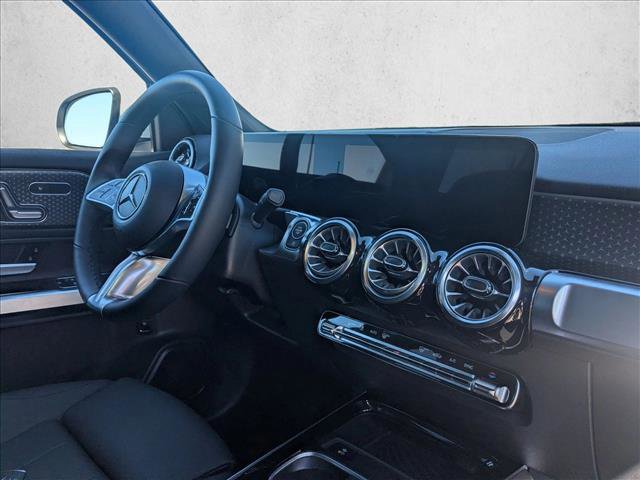 Certified 2025 Mercedes-Benz GLB 250 image 20