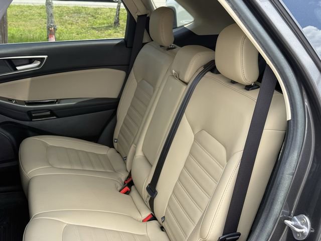 Used 2019 Ford Edge SEL w/ Equipment Group 201A FWD image 29