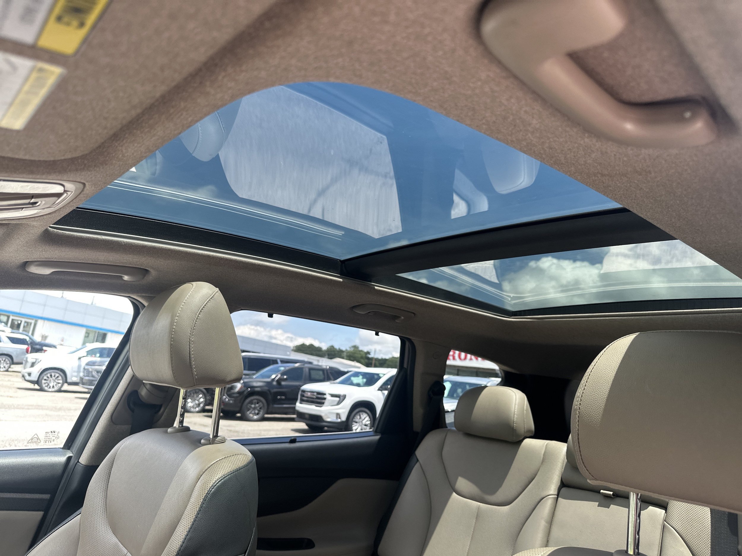 Used 2019 Hyundai Santa Fe Limited FWD image 32