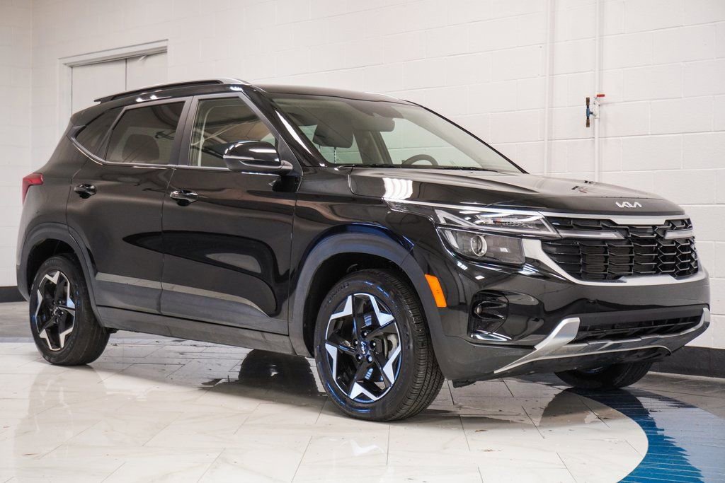 Used 2025 Kia Seltos S image 5