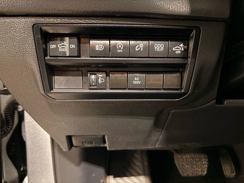 Used 2023 Toyota Tundra Limited w/ Power Package image 16