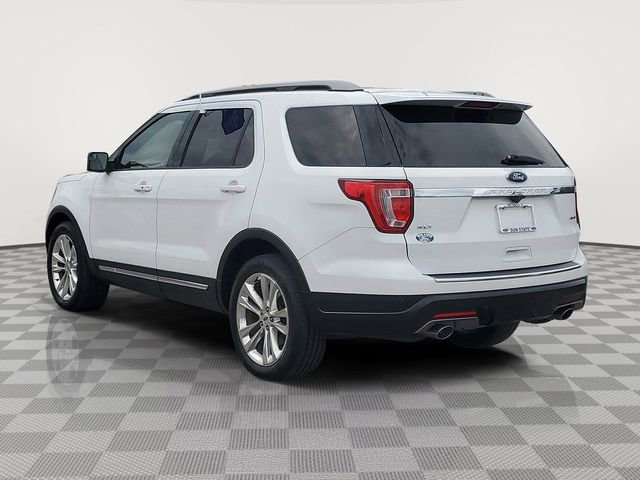 Certified 2018 Ford Explorer XLT w/ Equipment Group 202A image 4