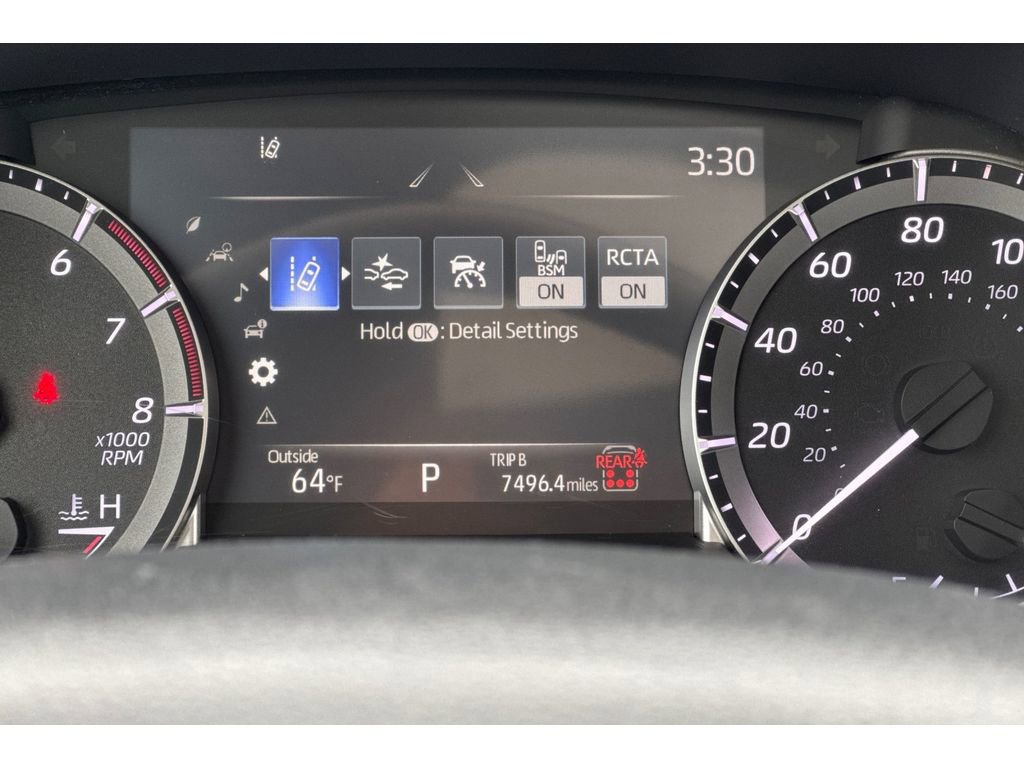 Used 2024 Toyota Highlander XLE image 28